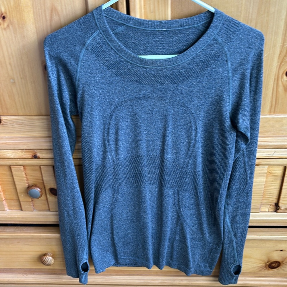 Lululemon gray, long sleeve athletic shirt